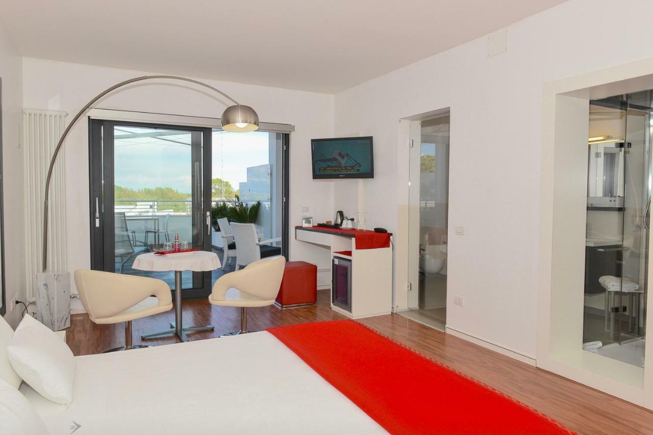Residence Michelangelo Yachting Club- Adults Only Lido di Jesolo Exterior foto