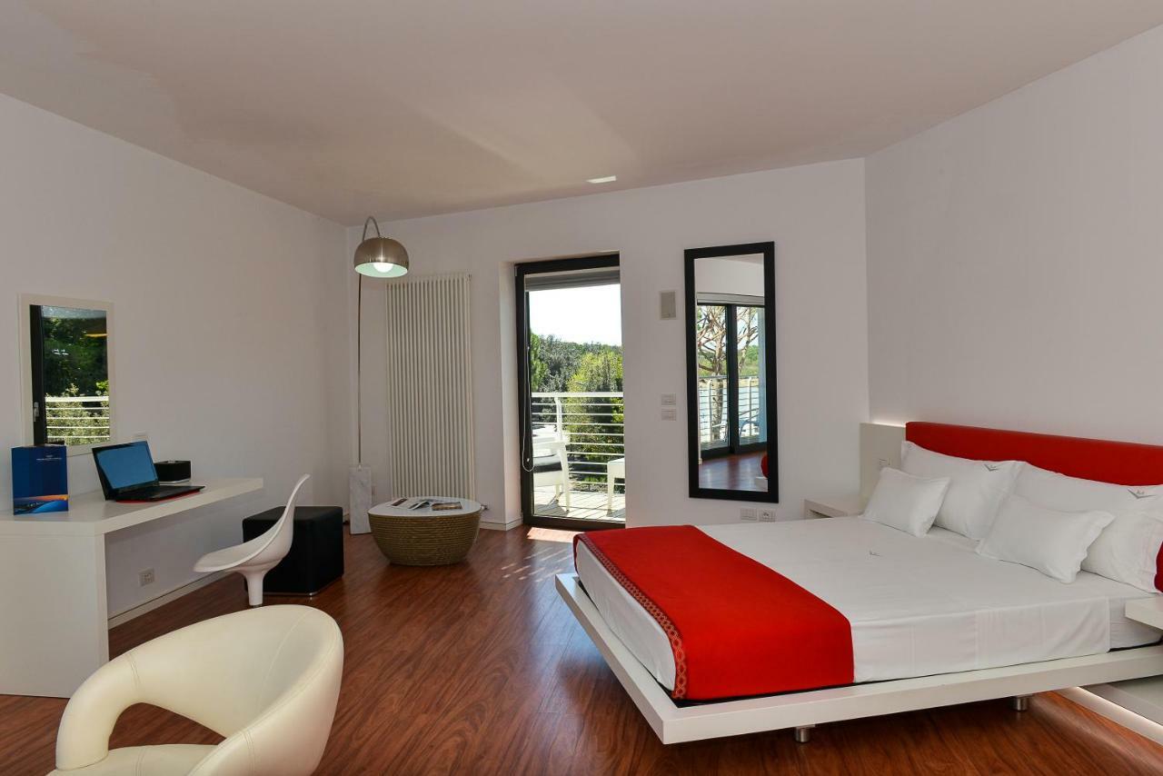 Residence Michelangelo Yachting Club- Adults Only Lido di Jesolo Exterior foto